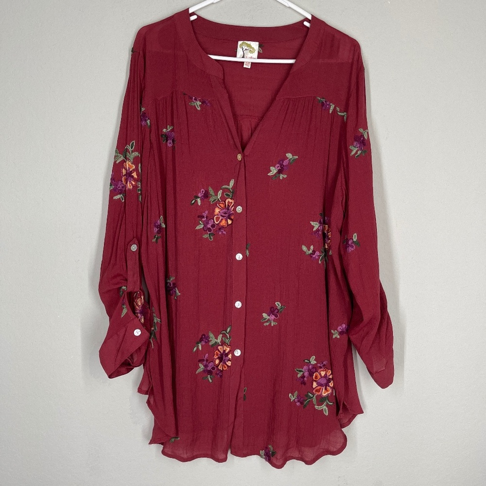 fig and flower Burgundy Floral Button-Front Blouse